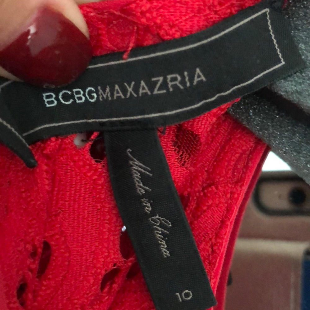 Gorgeous BCBGMAXAZRIA Lace dress - Picture 5 of 5
